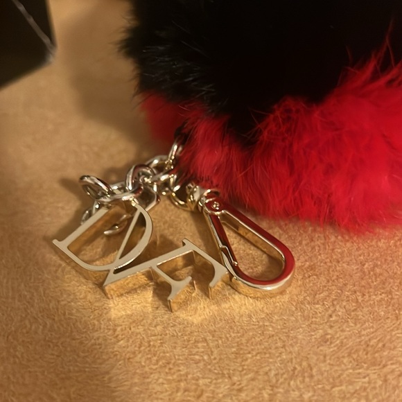 Diane von Furstenburg bicolor rabbit fur bag charm - Picture 3 of 5